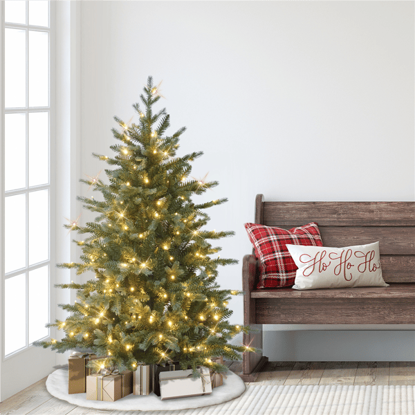 Puleo International 4.5ft. Pre-Lit Linden Fir Christmas Tree