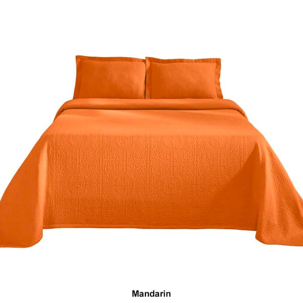 Superior Jacquard Matelass&#233; Cotton Medallion Bedspread Set