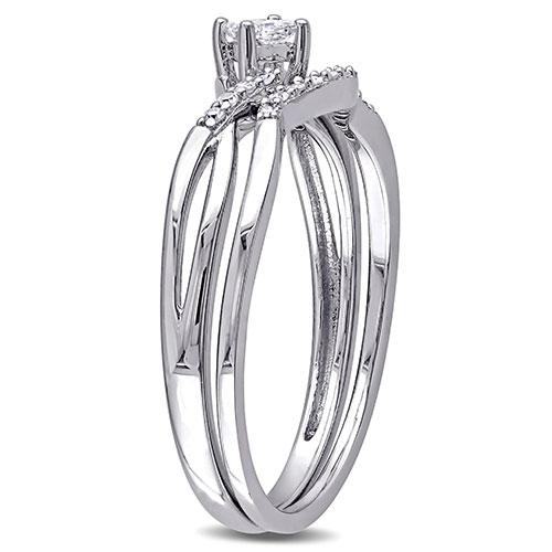 Loveblooms™ Princess & Round Diamond Bridal Ring Set