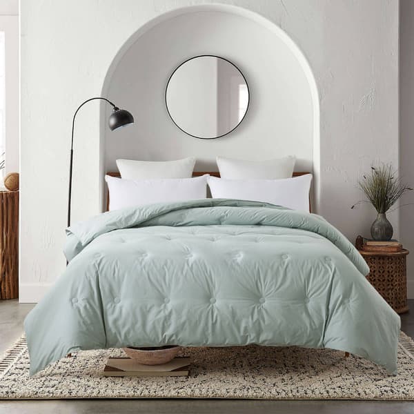 Royal Velvet Tufted Down Alternative Comforter