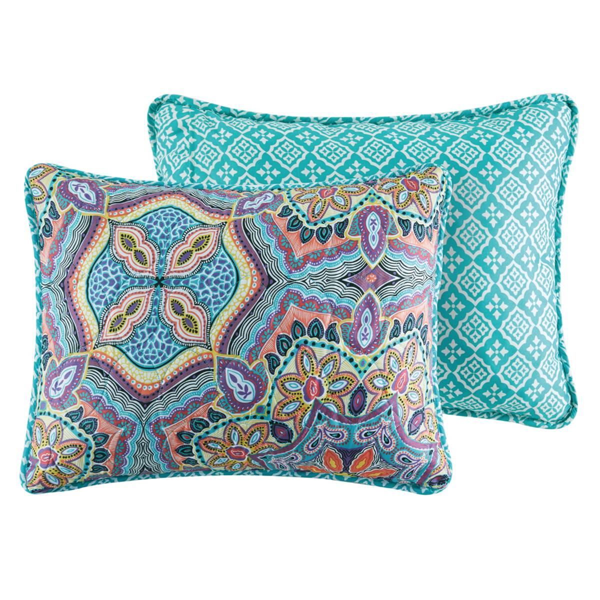 VCNY Home Yara Aqua Medallion Reversible Quilt Set