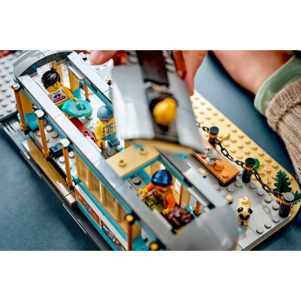 LEGO® City Classic Beach Streetcar Building Kit