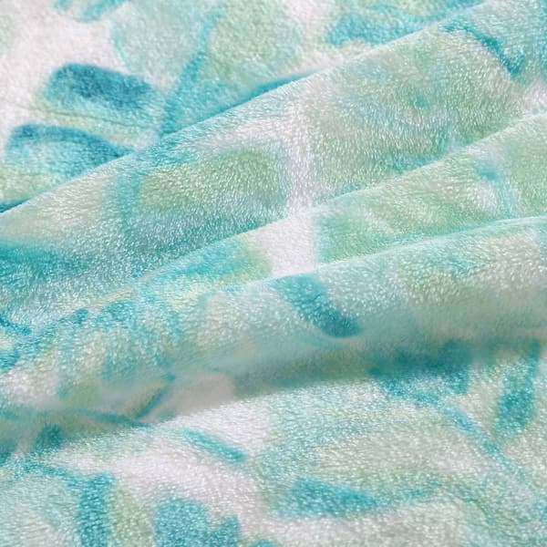 Tommy Bahama Weekend Plush-Fleece Throw