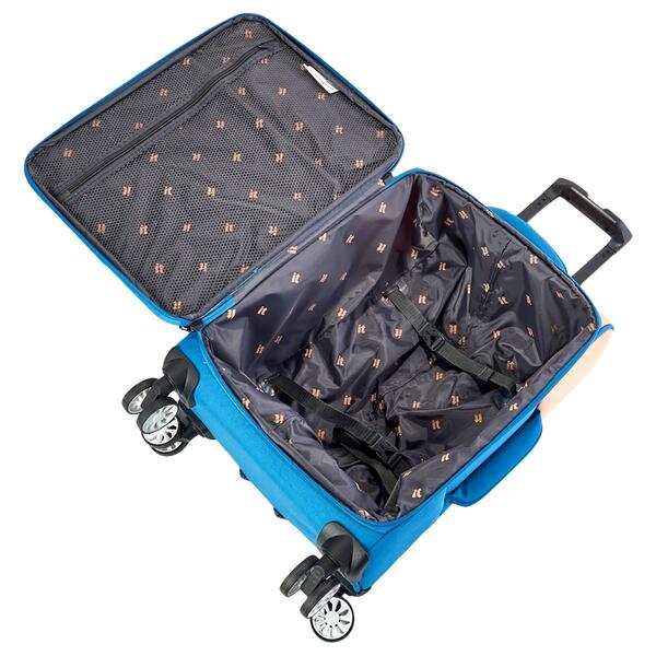 IT Luggage Duo-Tone 18 Inch Carry On