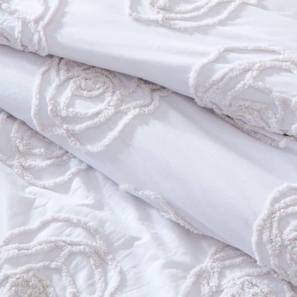 Betsey Johnson Rambling Rose Cotton White Duvet Set