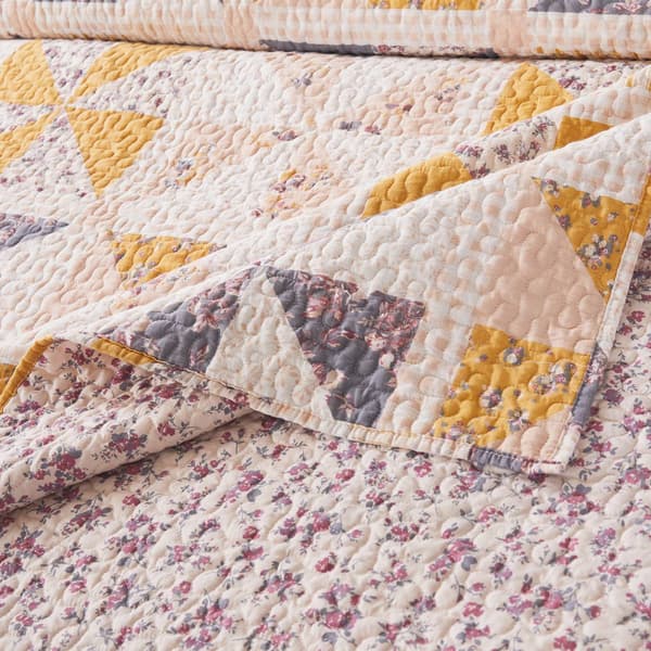 Greenland Home Fashions™ Pinwheel & Posey Reversible Quilt Set