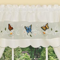Achim Daisy Meadow Embellished Cottage Kitchen Curtain Set