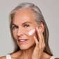 Est&#233;e Lauder&#8482; Resilience Multi-Effect Night Face & Neck Creme - image 4