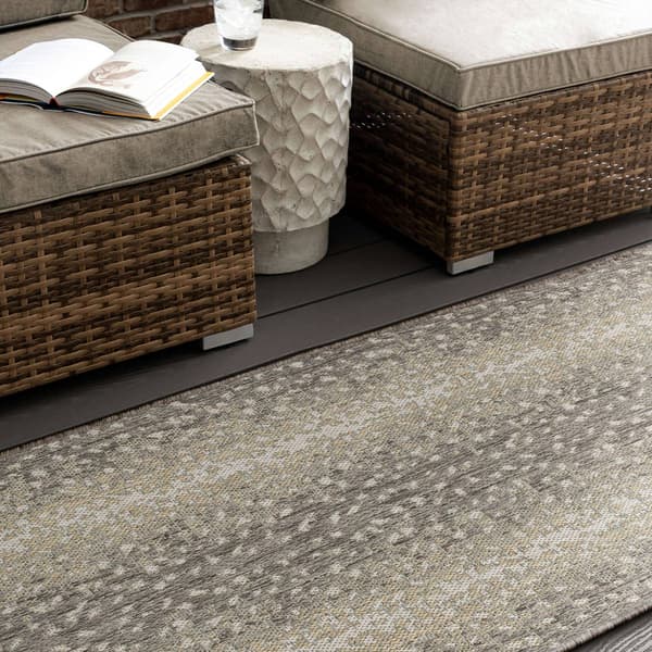 Mohawk Home Antelope Print Light Grey Runner