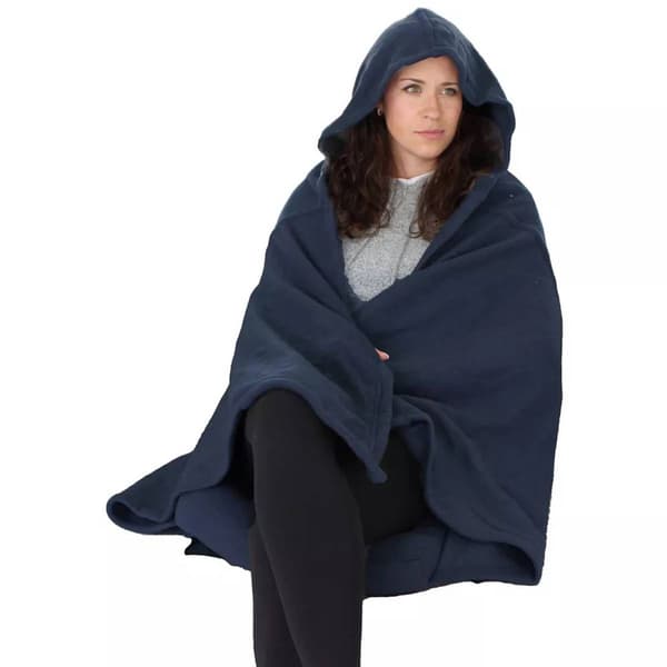 WOLF AnyWear Weather Resistant Cushioned Outdoor Blanket