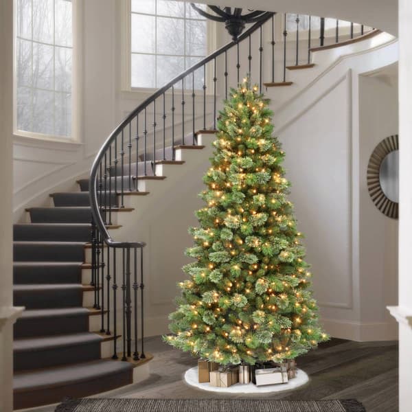 Puleo International 7.5ft Oklahoma Pine Artificial Christmas Tree