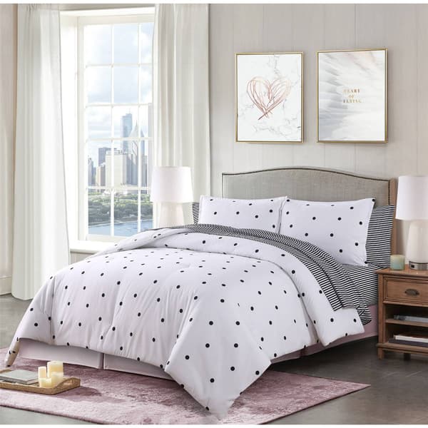 Candie's&#40;R&#41; Sleeping Beauty Comforter Set - image 