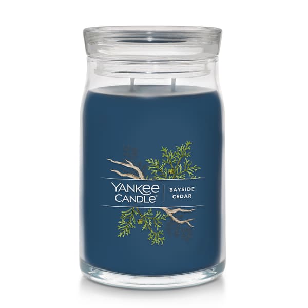 Yankee Candle&#40;R&#41; 20oz. Signature Bayside Cedar Large Jar Candle - image 