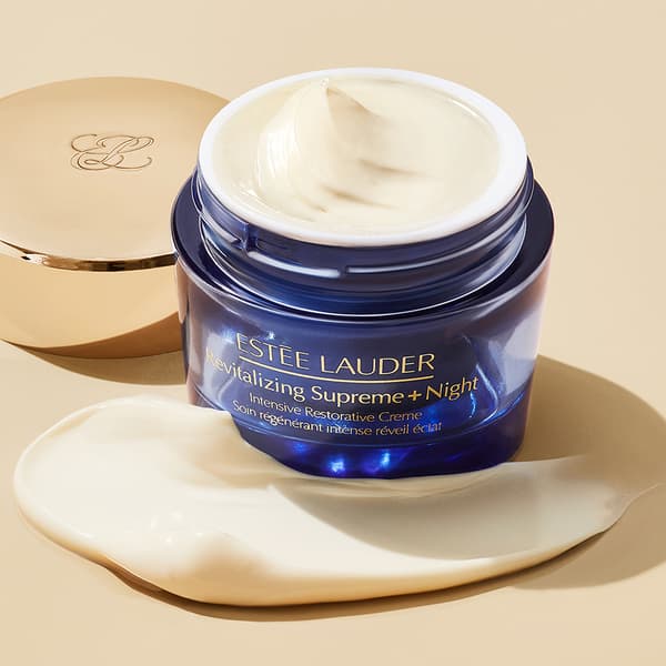 Est&#233;e Lauder&#8482; Revitalizing Supreme + Night