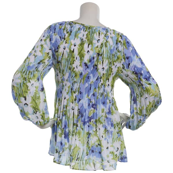 Plus Size Floral & Ivy 3/4 Sleeve Floral Round Neck Blouse