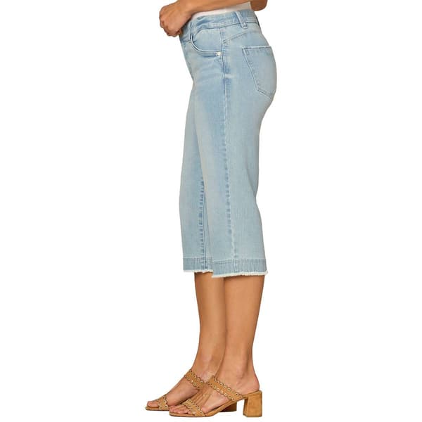 Petite Democracy “Ab”solution® Fray Hem Capris