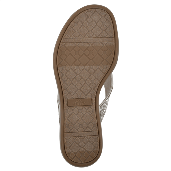 Womens Cliffs by White Mountain Becharm Thong Sandals