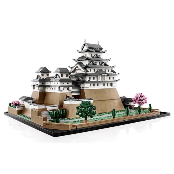 LEGO&#174; Himeji Castle Building Kit