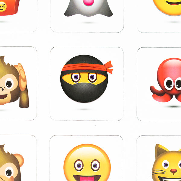Twizmo Games Emoji Memory Game