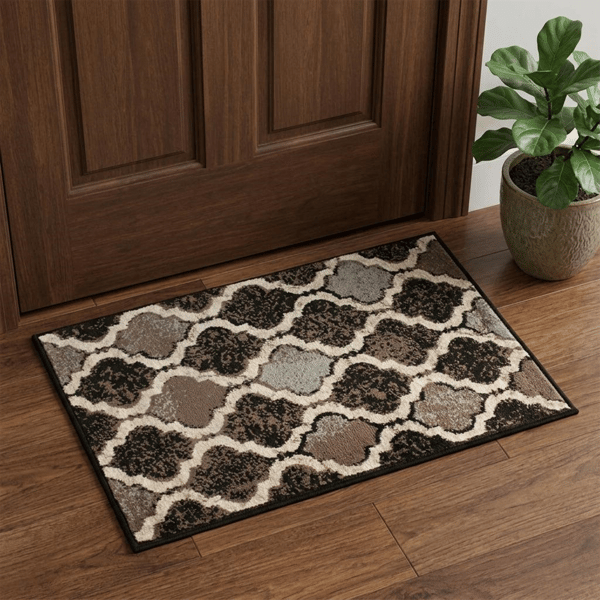 HomeRoots Transitional Quatrefoil Distressed Rectangular Area Rug