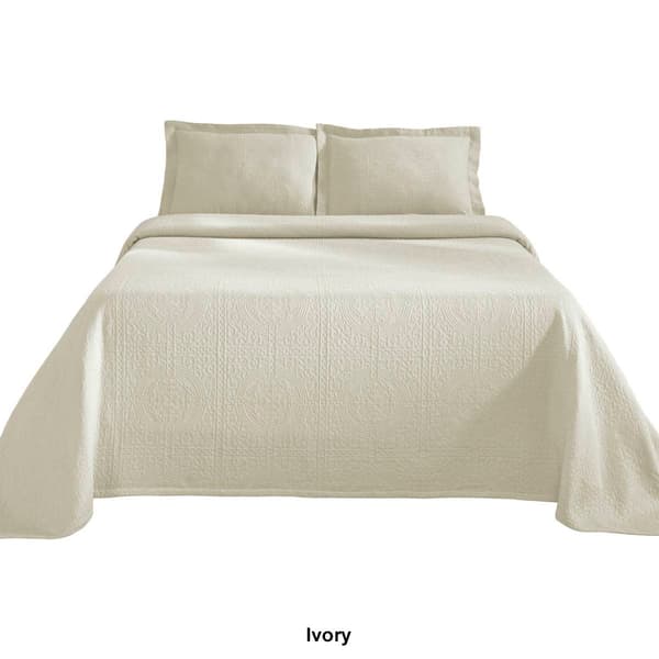 Superior Jacquard Matelass&#233; Cotton Medallion Bedspread Set