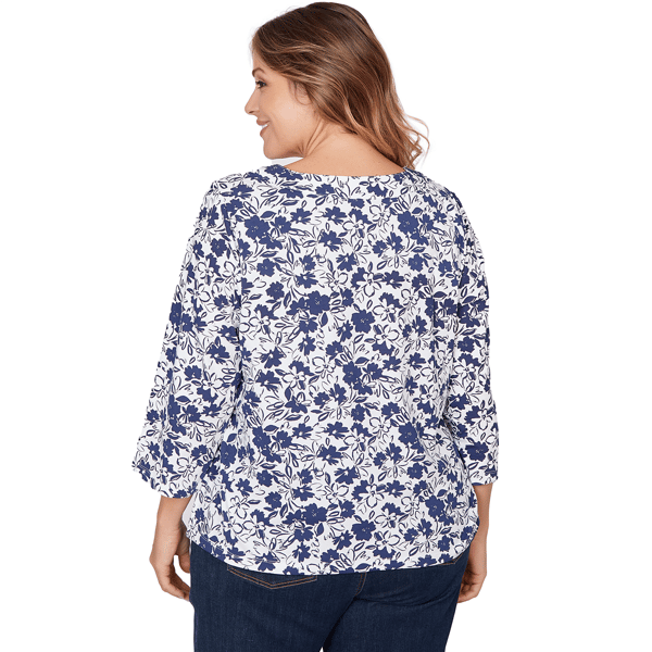 Plus Size Hearts of Palm Printed Essentials Horseshoe Neck Blouse