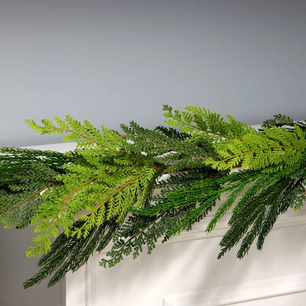 National Tree Christmas Cottage 5ft. Artificial Christmas Garland