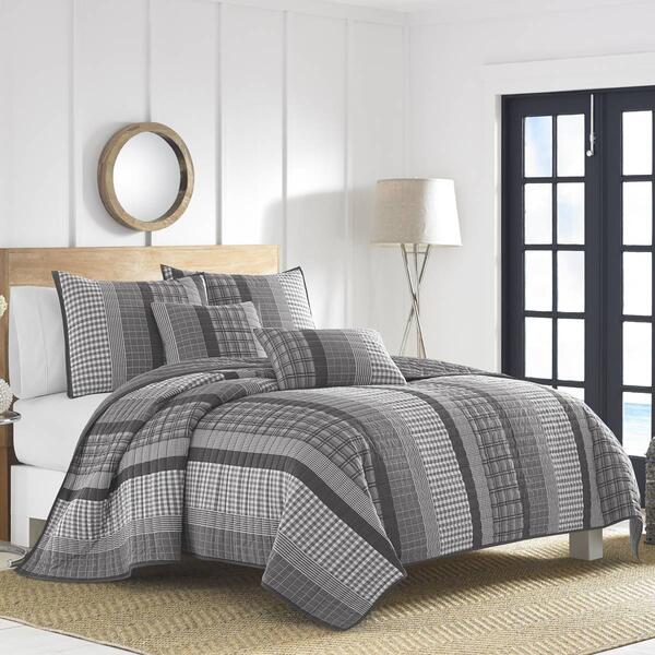 Nautica Gulf Shores 136 Thread Count Reversible Quilt Set - image 