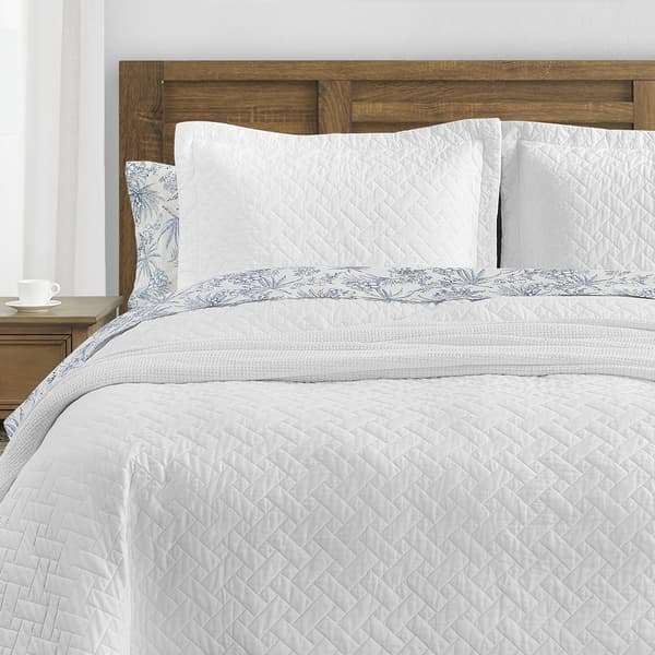 Tommy Bahama Solid White Quilt Set