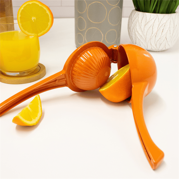 BergHOFF Essentials 2pc. Aluminum Citrus Squeezer Set