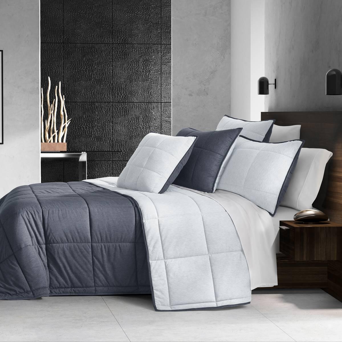 J. Queen Modern Paxton 3pc. Quilt Set