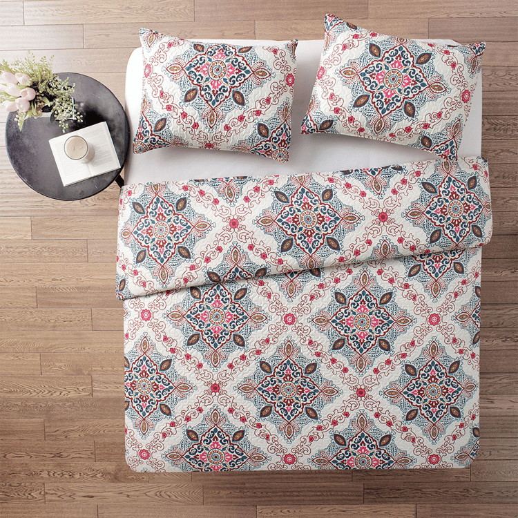 VCNY Home Wyndham 3pc. Medallion Quilt Set
