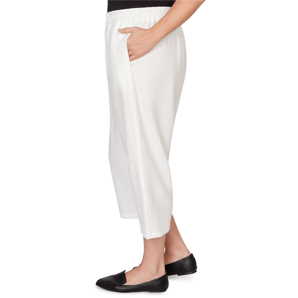 Plus Size Alfred Dunner Crowd Pleaser Embroidery Hem Capris