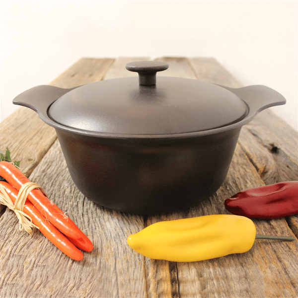 BergHOFF Ron 10in. Cast Iron 4.4Qt. Dutch Oven