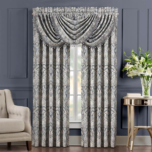 J. Queen New York Alexis Bedding Collection