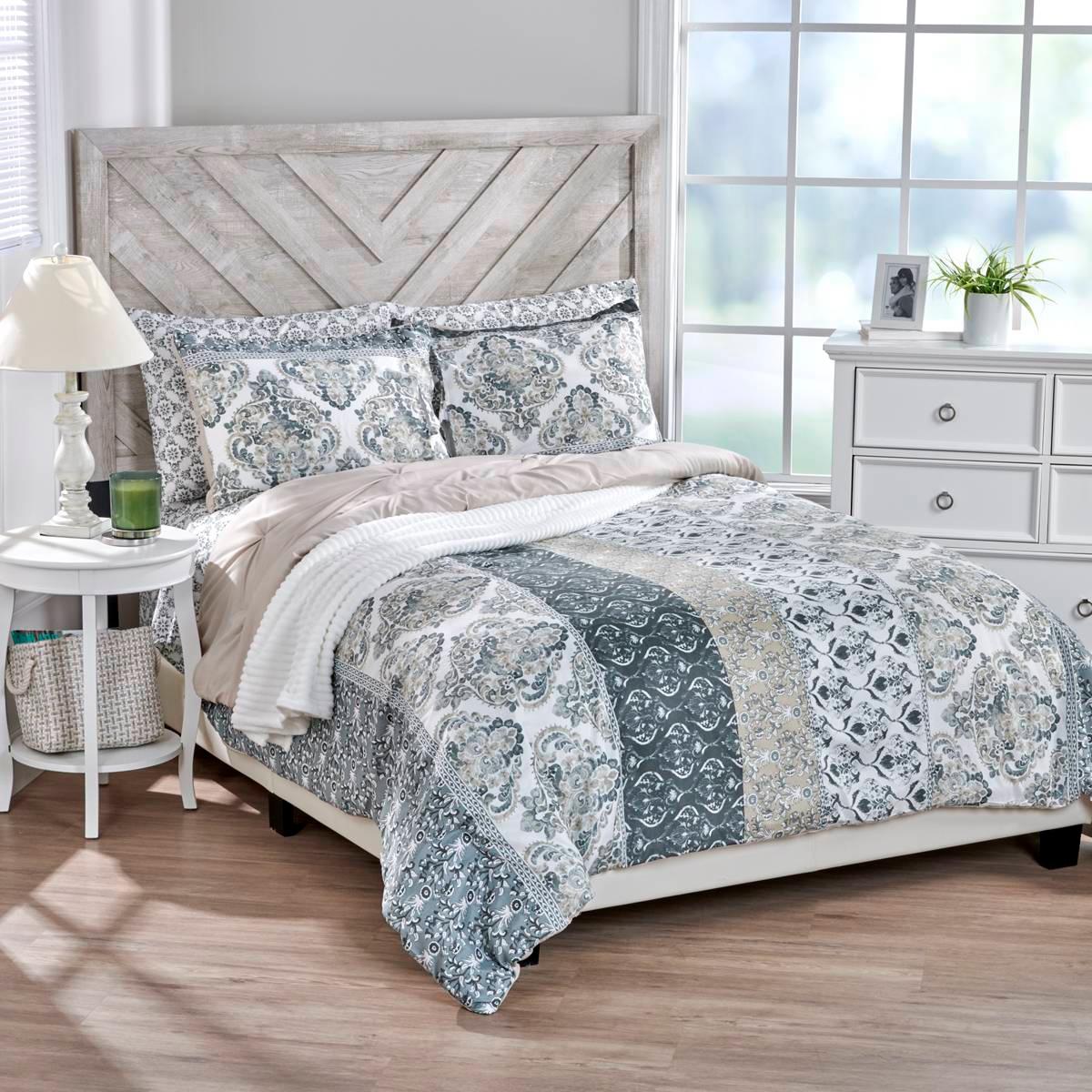 Olivia Parker® Janvi 8pc. Reversible Bed in a Bag