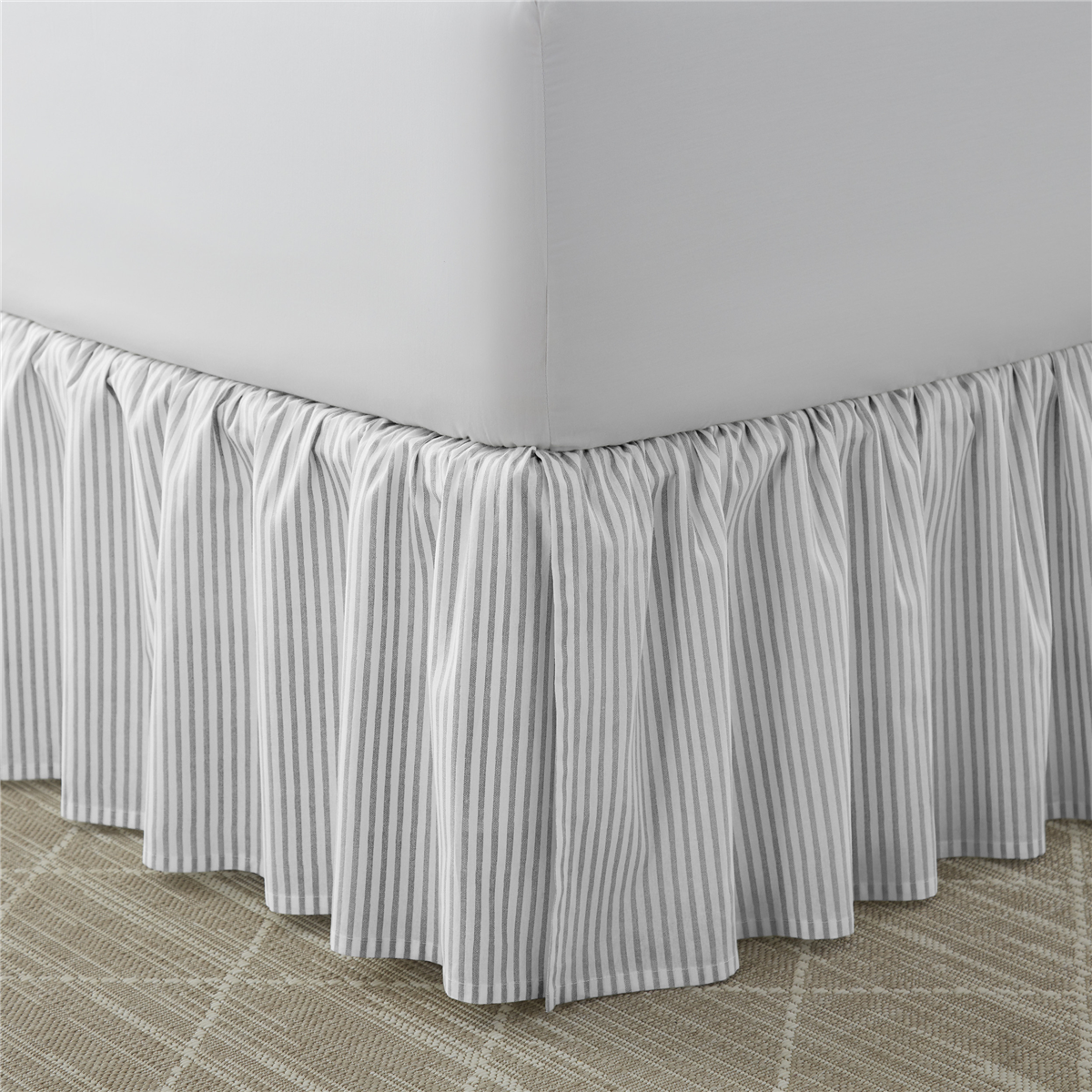 Laura Ashley(R) Classics Ruffled Bed Skirt
