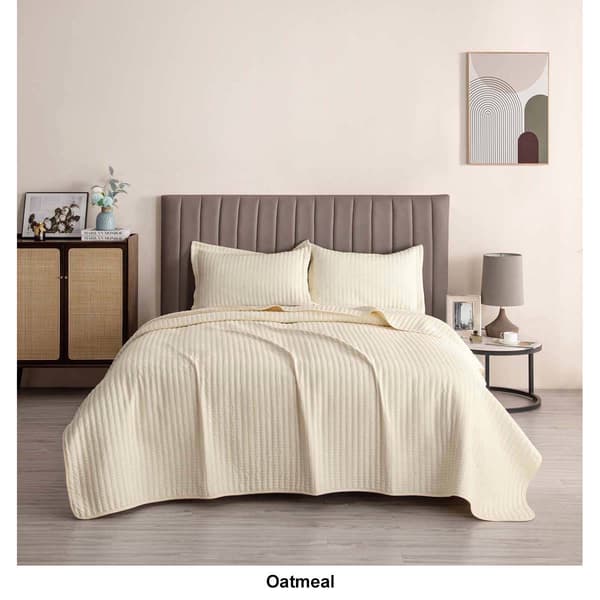 FreshFolds 3pc. Premium Solid Microfiber Quilt Set