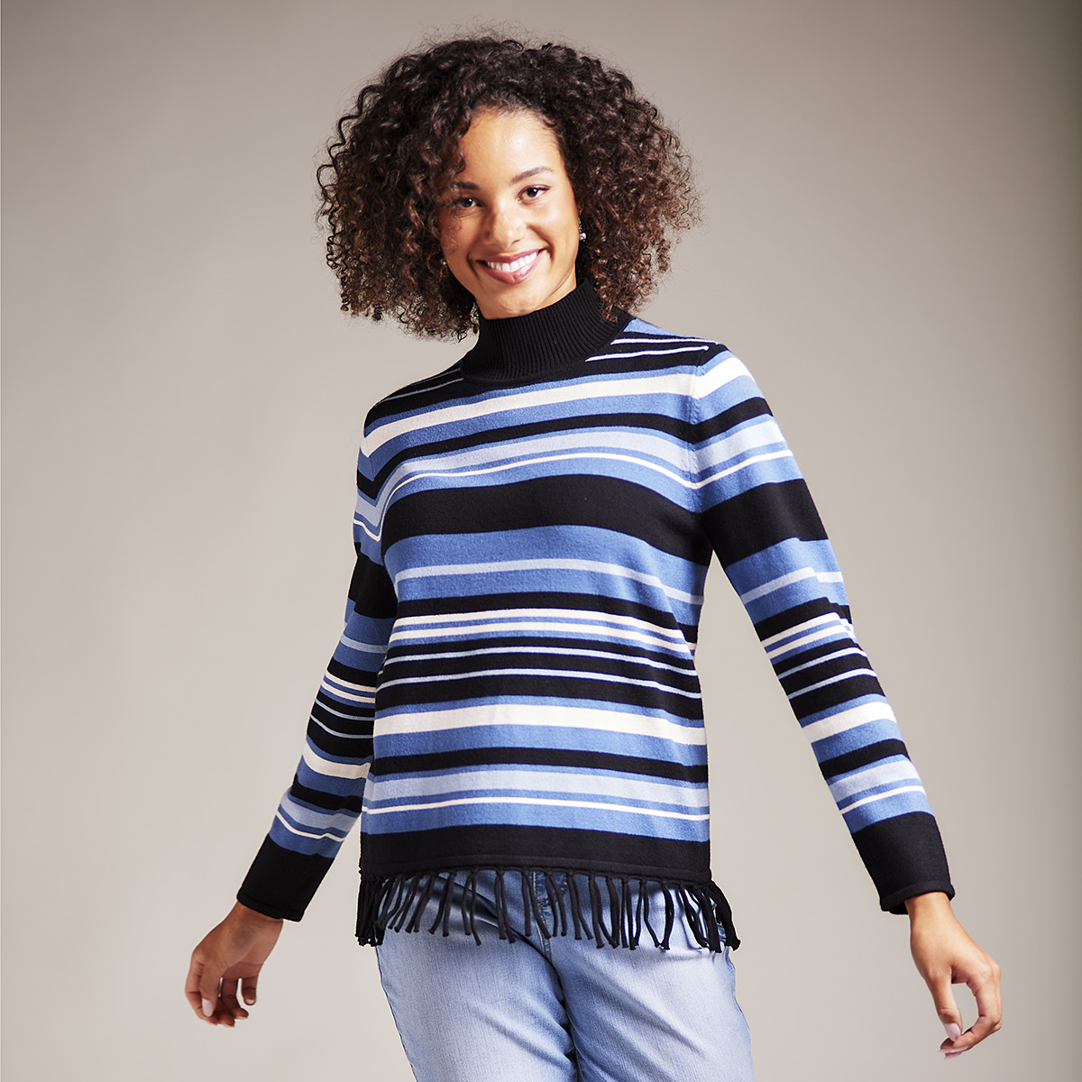 Womens Preswick & Moore Long Sleeve Fringe Hem Turtleneck Sweater