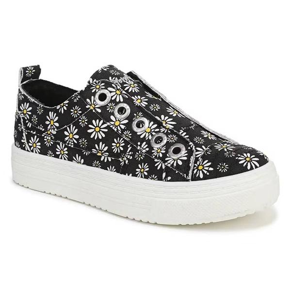Big Girls Blowfish Super Play-K Slip On Fashion Sneakers alternate view