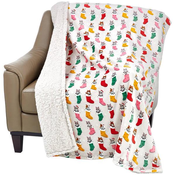 Mountain Ridge Cats In Stockings Sherpa Throw
