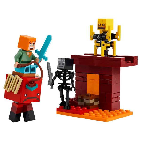 LEGO(R) Minecraft(R) The Nether Lava Battle alternate view