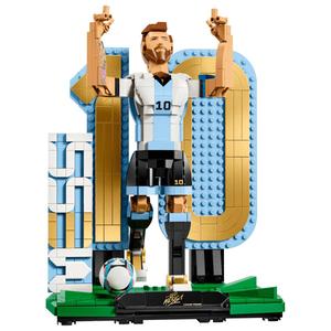 LEGO(R) Editions Lionel Messi  Soccer Legend alternate view