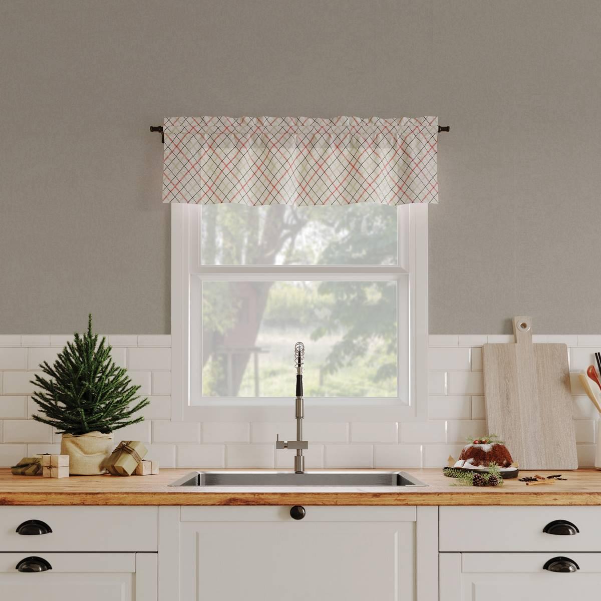 Holiday Plaid Valance