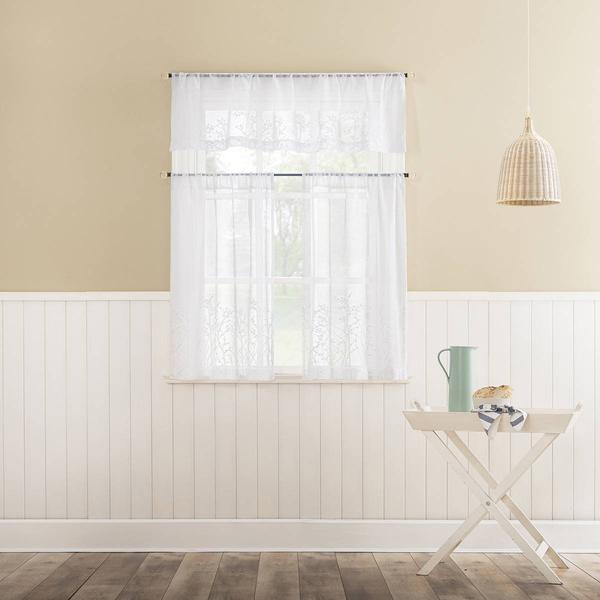 Moria Embroidered Valance