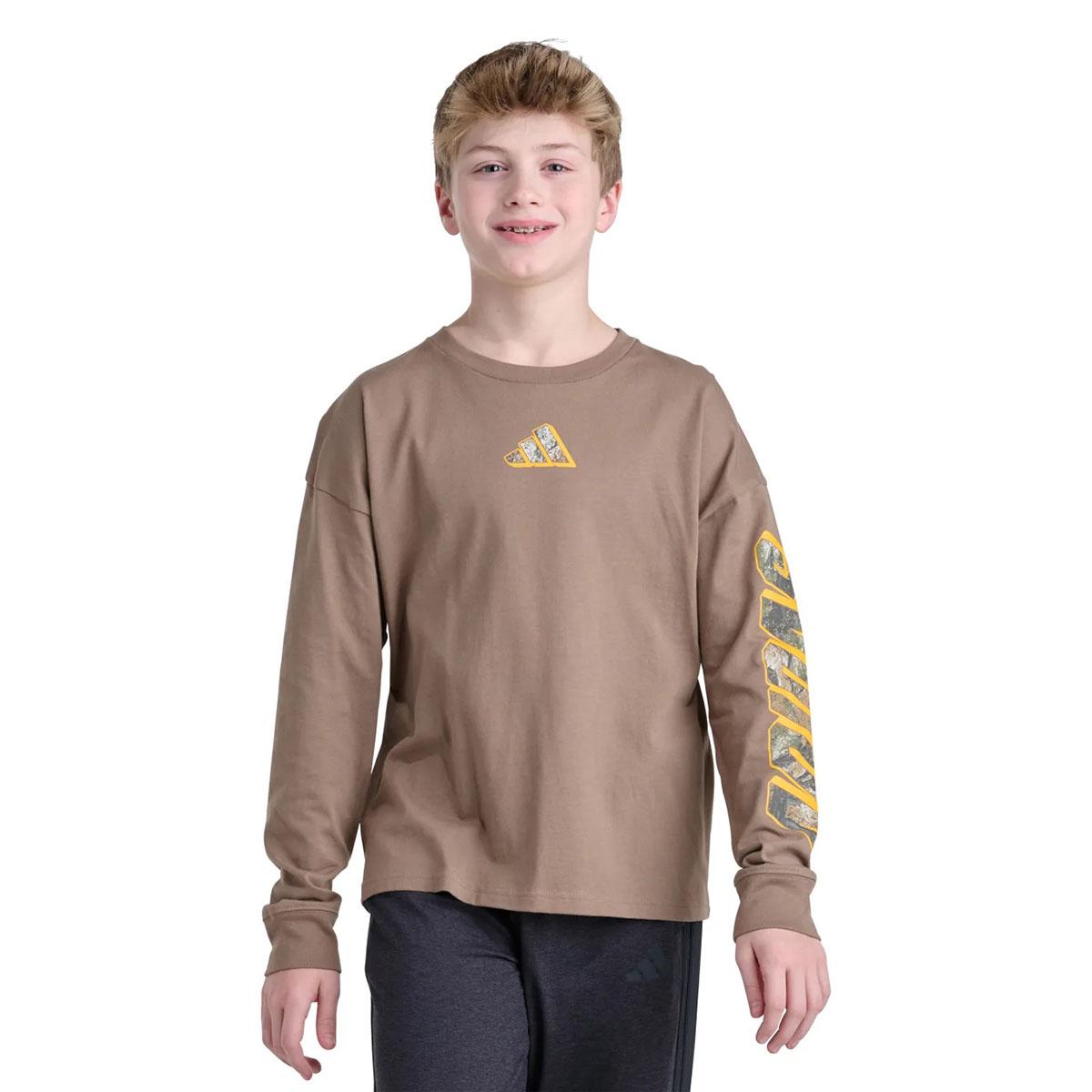 adidas Big Kid Boys Crew Neck Long Sleeve Regular Fit Graphic T-Shirt, X-large (18-20), Green