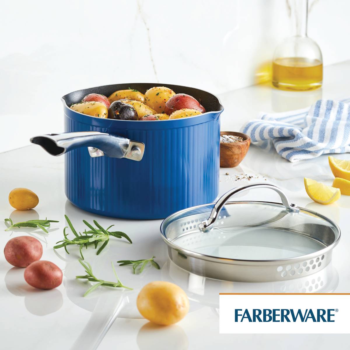 Farberware(R) Style 3qt. Nonstick Cookware Saucepan W/Straining Lid