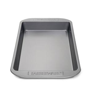 Farberware(R) 9x13 Non-Stick Bakeware Rectangular Cake Pan