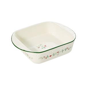 Pfaltzgraff(R) Winterberry Holiday 9in. Baker