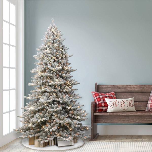 Puleo International 6.5ft. Pre-Lit Royal Majestic Christmas Tree alternate view